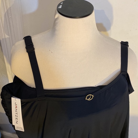 New with tags Jantzen Glamour Maillot Cap-Sleeve One-Piece Swimsuit Black 22W - Picture 7 of 16